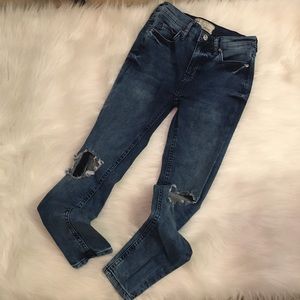 Free People Destroyed Stretch Skinny Jeans Sz 25